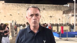 Urriaren 7ko biktimen oroimenezko dolu eguna eta minutuko isilunea Israelen