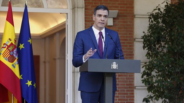 Pedro Sanchez, Moncloa jauregiaren atarian egindako agerraldi batean