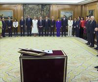 Ministras y ministros del nuevo gobierno prometen sus cargos ante el rey Felipe VI