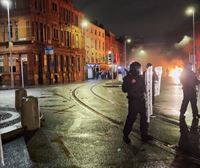 Dublin vive una noche de disturbios, tras un ataque con arma blanca a tres menores