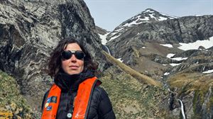 Maria Intxaustegi, National Geographiceko espedizioak egiten dituen itsasemakumearekin osasunaz aritu gara