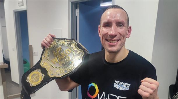Así fue el combate que dio a ‘Dinamita’ Sánchez su segundo cinturón de campeón del mundo de 69 kilos WakoPro