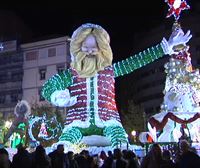 Un colosal duende se erige como la figura central de las festividades navideñas en Barakaldo