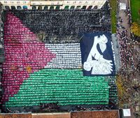 Giza mosaiko erraldoia egin dute Gernikan Palestinako herriaren alde