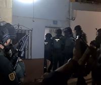 La Guardia Civil desmantela un grupo paramilitar nazi con vínculos en Bizkaia y Navarra