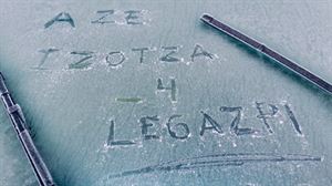 Gau hotzak izotza ekarri du Euskal Herriko barnealdera