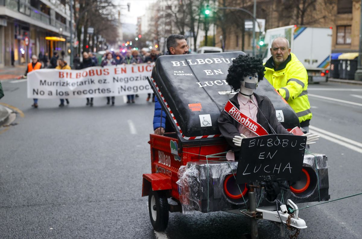 Protesta de los trabajadores de Bilbobus. Foto: EFE 