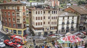 Balmasedan kiskalitako eraikineko bizilagunak ezingo dira luzaro etxera itzuli