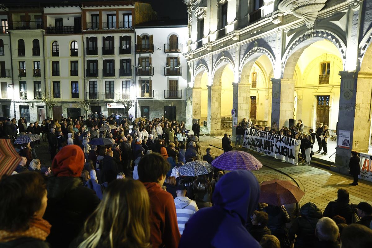 Homenaje a Lukas Agirre. Foto: EFE