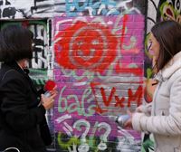 ''Vascos por el Mundo'' deja su huella en Gante, dibujando un graffiti en la calle Graffitistraadje