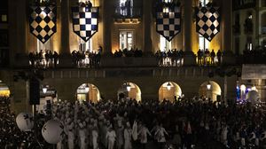 Ostiral honetan irekiko da San Sebastian eguneko balkoien zozketarako epea