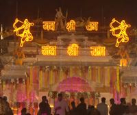 Ayodhyako tenplu indiarra inauguratu dute, duela 30 urte meskita bat eraitsi ondoren eraikita