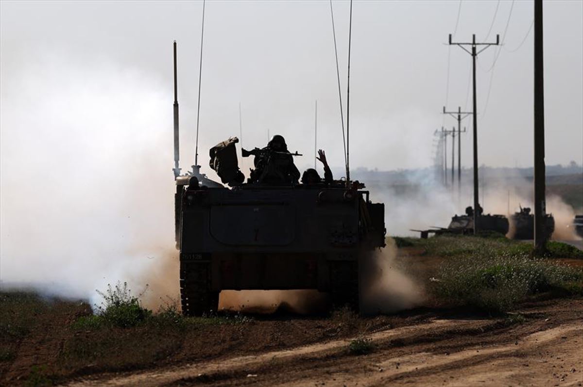 Tropas israelíes cerca de la parte sur de la frontera con la Franja de Gaza.