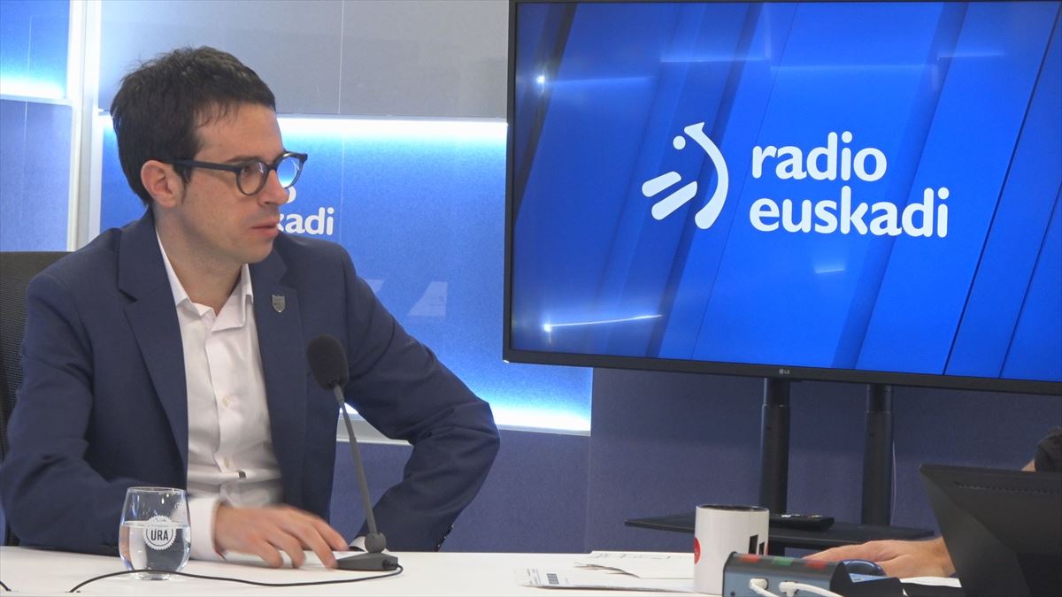 Pello Otxandiano Radio Euskadin