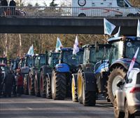 El Gobierno galo anuncia una serie de medidas en un intento de aplacar las protestas de los agricultores