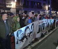 Rodolfo Martin Villaren aurkako protesta egin dute Iruñean