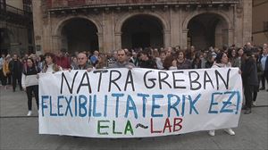 Natrako langileek Aste Santura arte lanuzteekin jarraitzea erabaki dute 