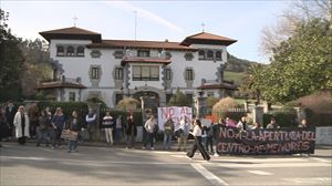 Bizkaiko Aldundiak gogoratu du adin txikiko migratzaileak babestea betebeharra dela, ez aukera bat