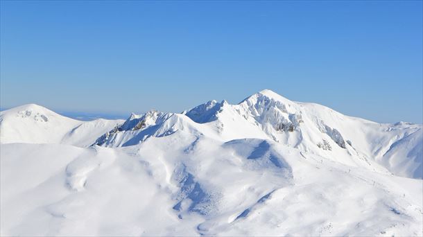 El pico Sancy, nevado. 