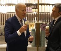 Biden, comiendo un helado: ''Mi esperanza es que el próximo lunes tengamos un alto el fuego en Gaza''