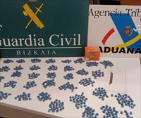 Intervienen 2703 pastillas de sildenafilo en el Aeropuerto de Bilbao
