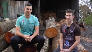 Iker Vicente y Arkaitz Etxebeste siguen saboreando la victoria