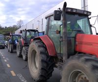 Los tractores parten hacia la sede de las Juntas Generales de Gipuzkoa