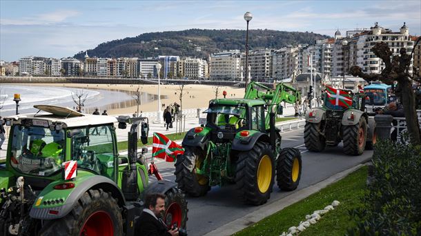 Traktoreen protesta martxoan. 