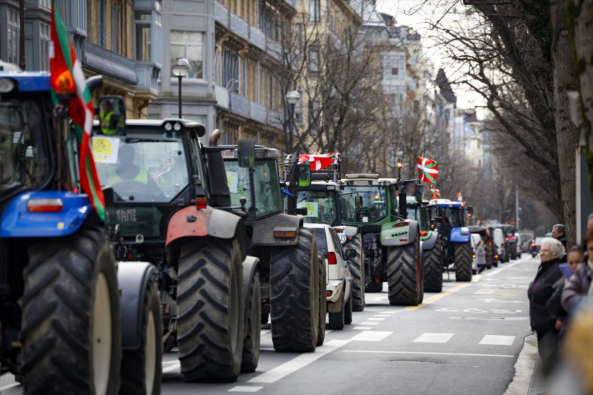 Protesta de los agricultores en San Sebastián. FOto: EFE