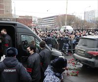 Breve y multitudinario adiós a Alexei Navalni, en una acto celebrado bajo fuertes medidas de seguridad