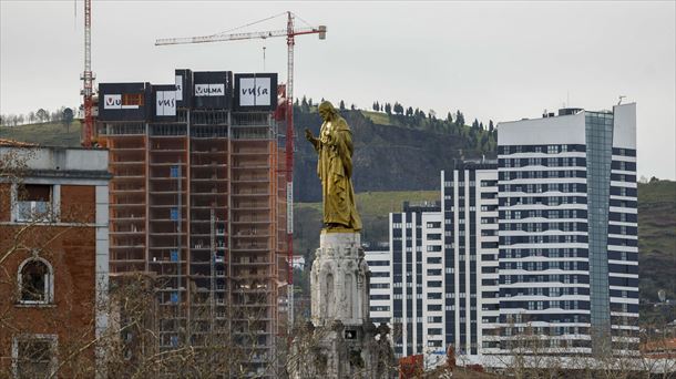 Construcción de bloques de viviendas en Bilbao. Foto: EFE