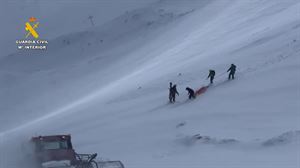 Gasteizko mendizale bat erreskatatu dute Ezcarayn, elur-jausi batek harrapatuta larri zauritu baita