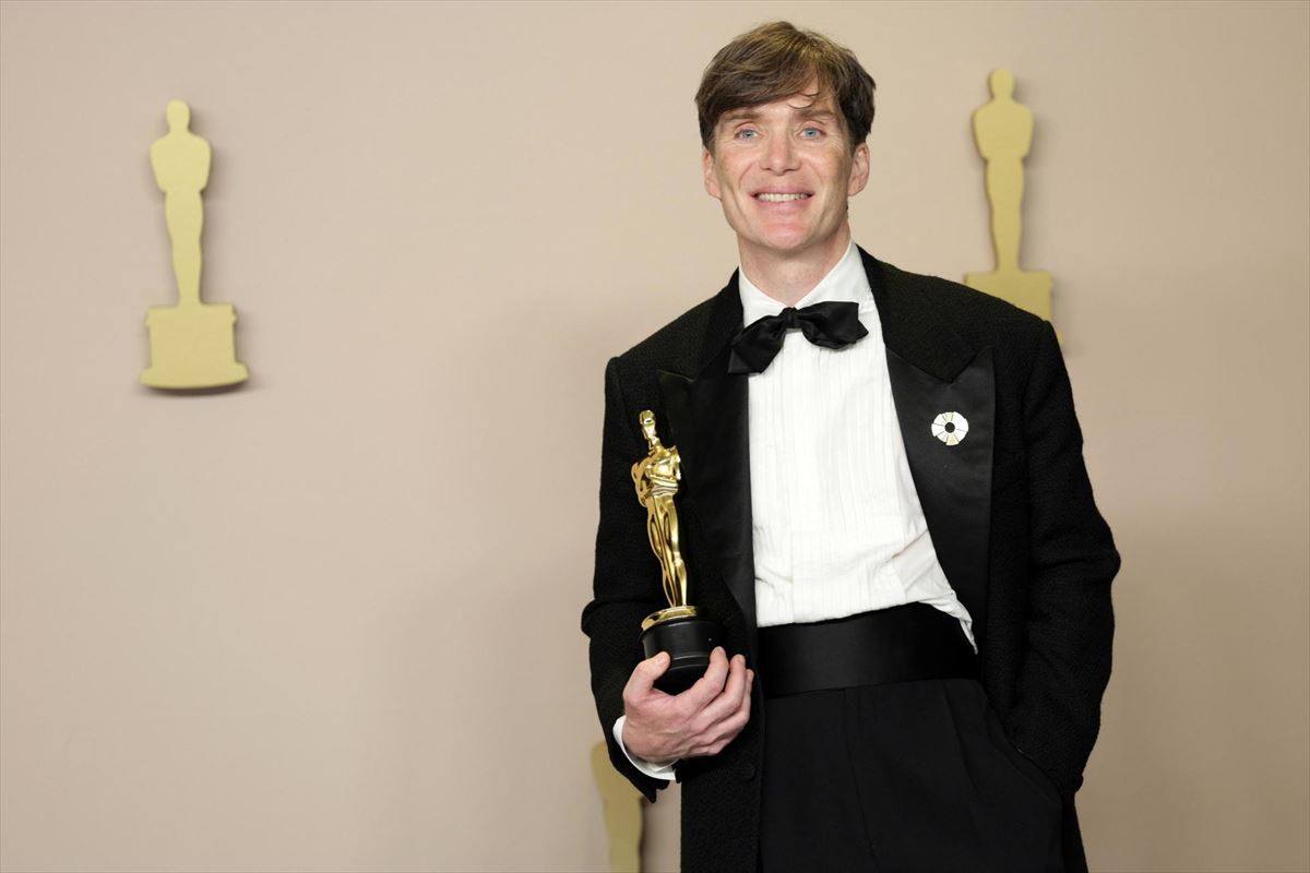 Cillian Murphy ganador del Oscar 2024 a mejor actor por "Oppenheimer"