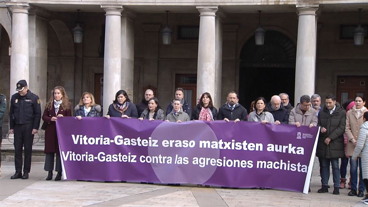 Concentración silenciosa en Vitoria-Gasteiz. Foto: Ayuntamiento de Vitoria