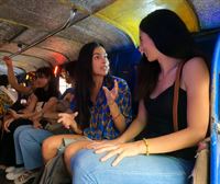 Cogemos un ''yipni'', un antiguo camión de guerra reconvertido en medio de transporte en Manila