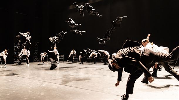 ''Minus 16'' de Gauthier Dance. Foto: Jeannette Bak. 