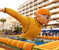 Conocemos el origen de desfile del Carnaval de Menton con carrozas adornadas de limones y naranjas