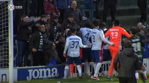 Incidentes en el estadio de Las Llanas en el Sestao River-Majadahonda. Foto: EITB