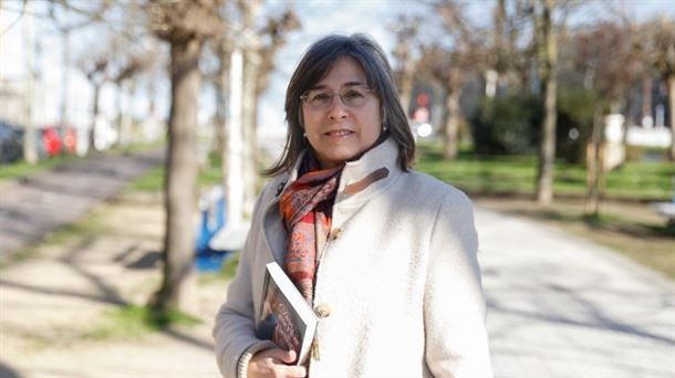 Rosa Díez-Urrestarazu publica su primera novela, "Deja escribir al tiempo". EFE