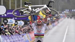 Los mejores momentos y el último kilómetro del Tour de Flandes 2024