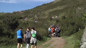 Ehunka santurtziar igo dira Serantesera Kornites erromeria ospatzera