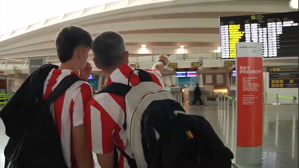Afición rojiblanca camino a Sevilla. EITB Media