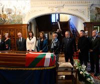Tristeza, respeto y máxima solemnidad en el adiós al lehendakari José Antonio Ardanza