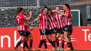 El Athletic sigue imparable y vence al Atlético con un gran gol de Clara Pinedo (1-0)