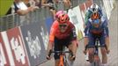 Último kilómetro y esprint de la primera etapa del Tour de los Alpes de 2024, ganada por Tobias Foss