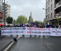 El Movimiento de Pensionistas de Euskal Herria reclama en Vitoria una pensión mínima de 1.080 euros