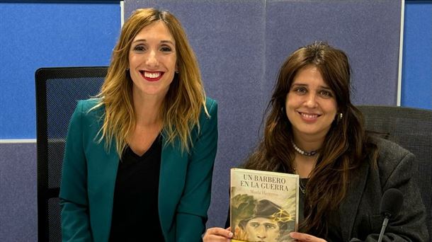 María Herreros habla de su novela 'Un barbero en la guerra' con Eider Hurtado 