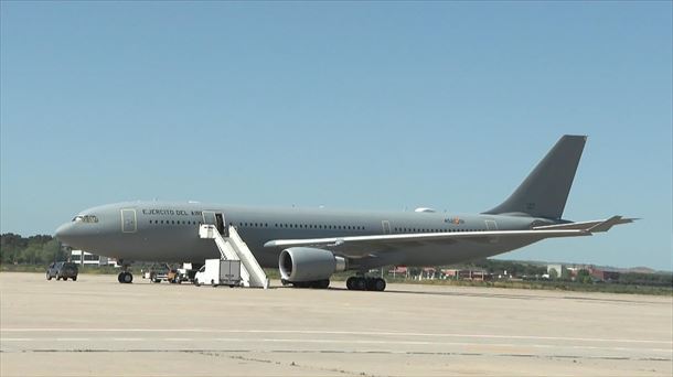 El avión que repatriará a Álex. Foto: EITB MEDIA