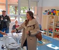 La candidata a lehendakari por Sumar Alba García ha votado en Bilbao 