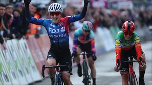 Grace Brown gana la Lieja-Bastogne-Lieja 2024 